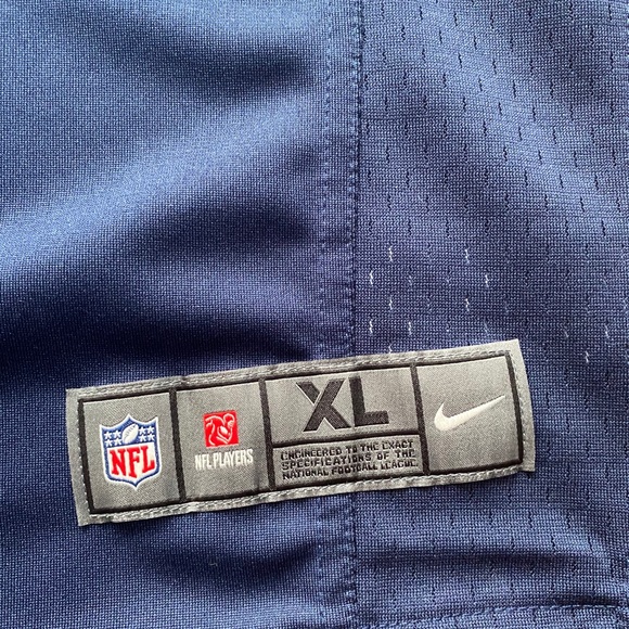 Nike NFL Seattle Seahawks Wilson youth jersey XL - Picture 4 of 6